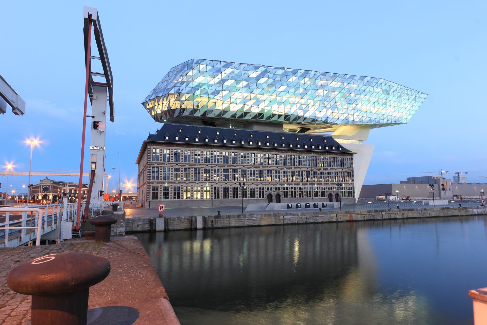#REACT: batterijopslag in Port of Antwerp-Bruges