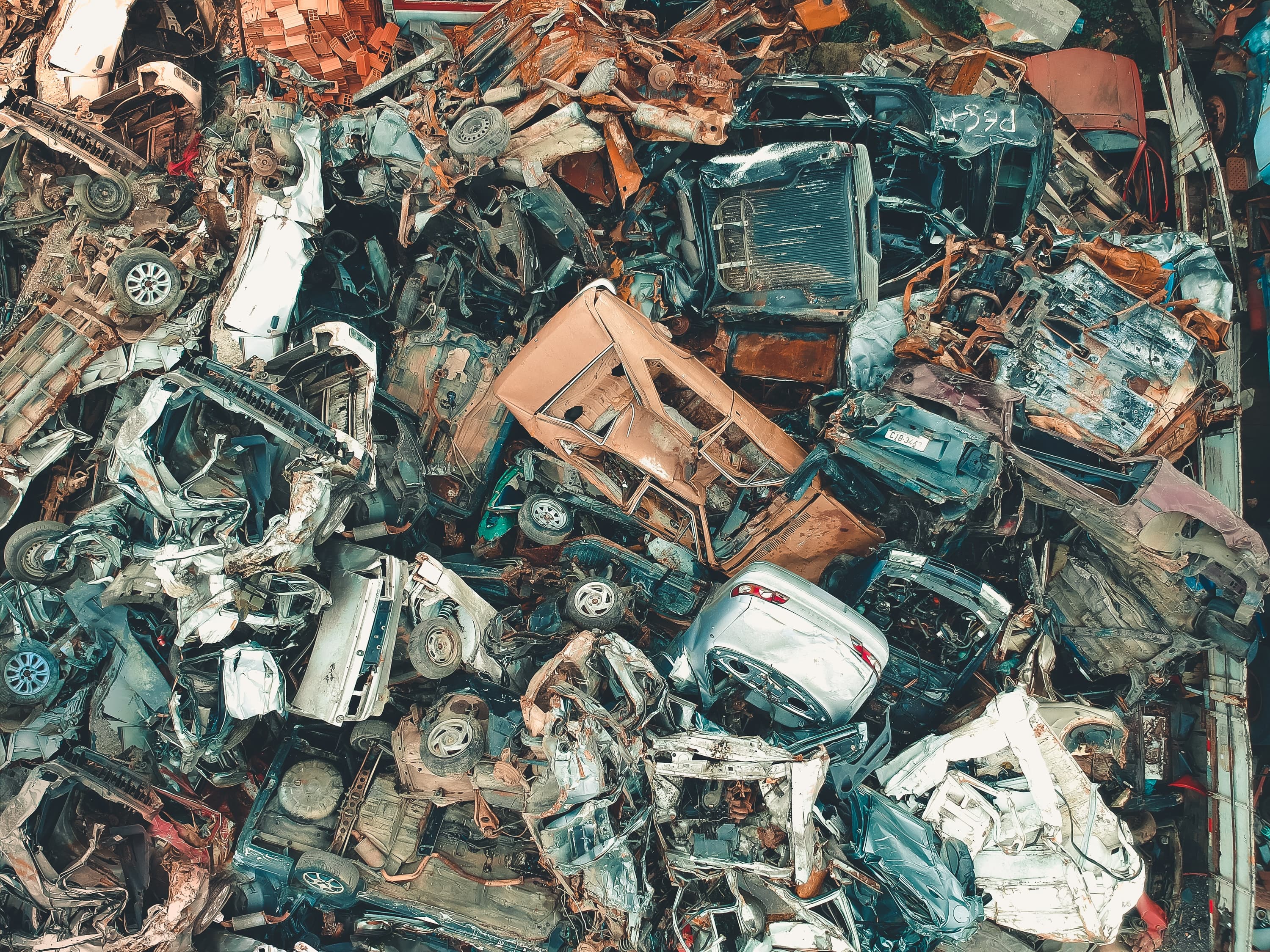 Le Soir zet recyclage van autowrakken in de kijker